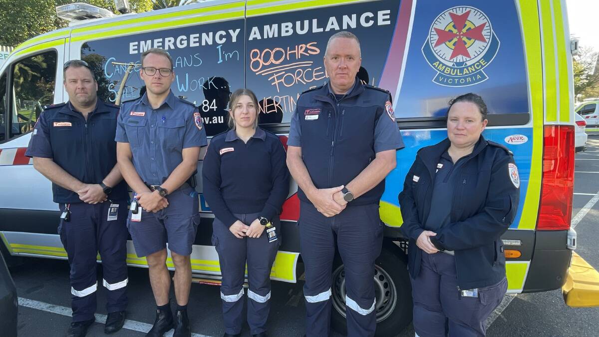 Horsham Paramedics, Mick Templeton, Matt Gromadski, Sarah Kapakoulakis, Paul Jacobs and Amy Brown. Picture by Sheryl Lowe