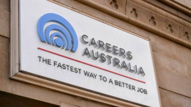 Careers Australia collapses leaving students in limbo