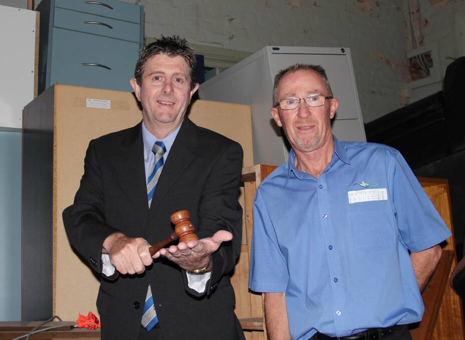 Phil Clark (First National Real Estate Ararat) will be guest auctioneer at East Grampians Health Service Murray to Moyne Cycle Relay Surplus Auction. He is pictured with team member Alan Young.