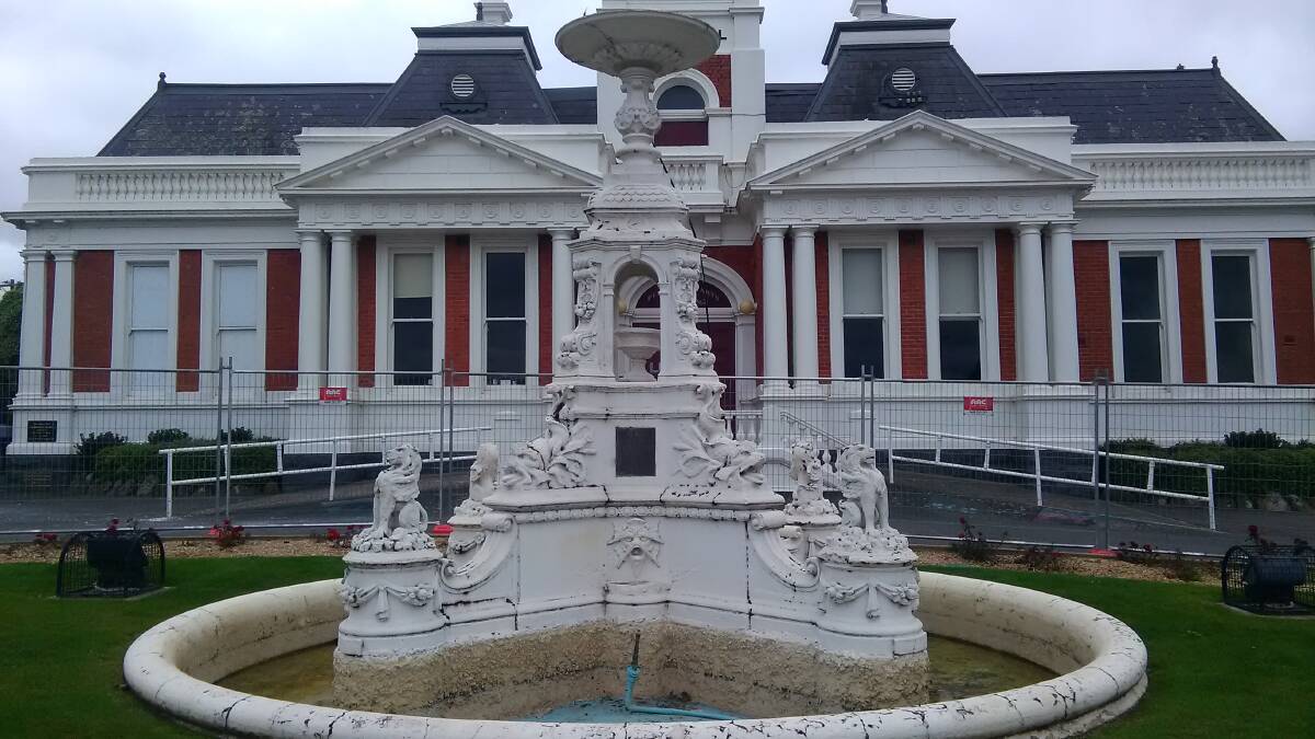 ICON OVERLOOKED: The Boer War Fountain is an iconic feature of Ararat but will not be receiving any of the funding for restoration going into the Arts Precinct. PHOTOS: Anna Evans. 