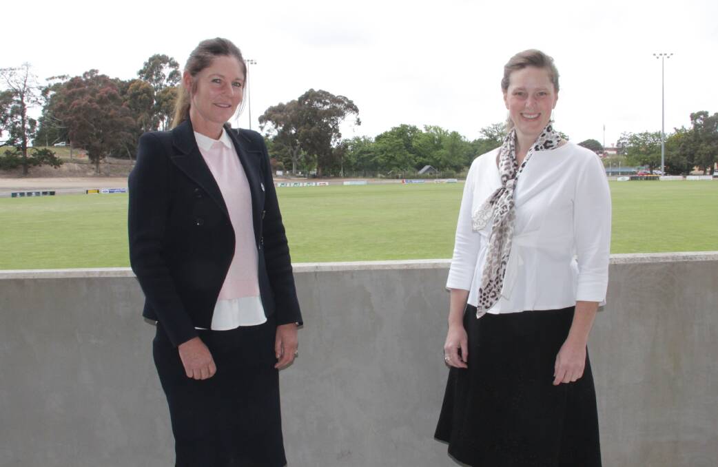 NEW MEMBERS: East Grampians Health Service Board Vice Chair Sybil Abbott-
Burmeister and Chair Nancy Panter welcomed new directors. Picture: CONTRIBUTED