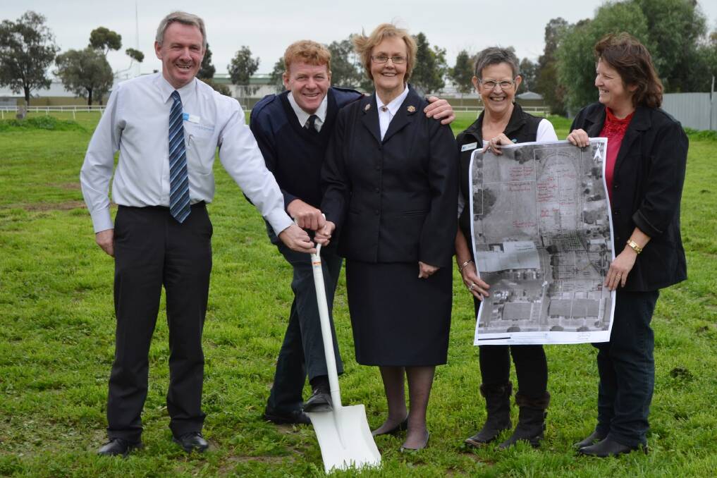 COMMUNITY: Brian O’Connor from WDEA, Mark Radford and Major Carolyn Wright from the Salvation Army and Rae Talbot and Wendy Mcinnes from Landcare at the Lynott Street site. Picture: CONTRIBUTED