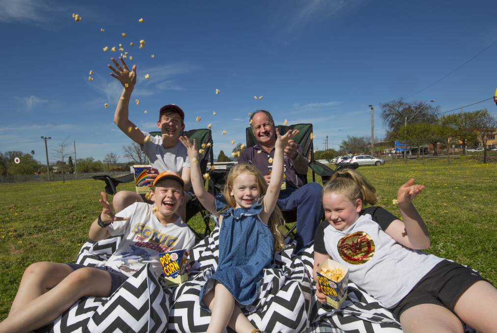 POPCORN: Ararat Rural City mayor Paul Hooper and film fans get ready for the Cinema Pop Up over summer. Picture: CONTRIBUTED.