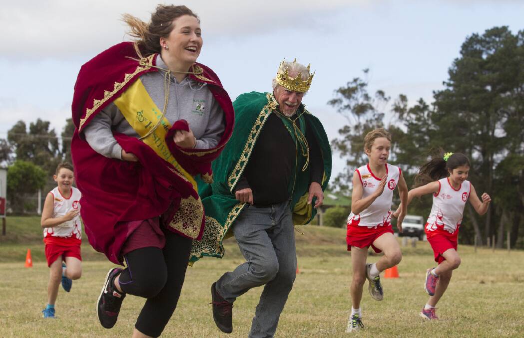 Royals of the 2015 Golden Gateway Festival, Queen Zara Thompson and Bryan Kennedy, join in the fun with Little Athletics. Picture: PETER PICKERING