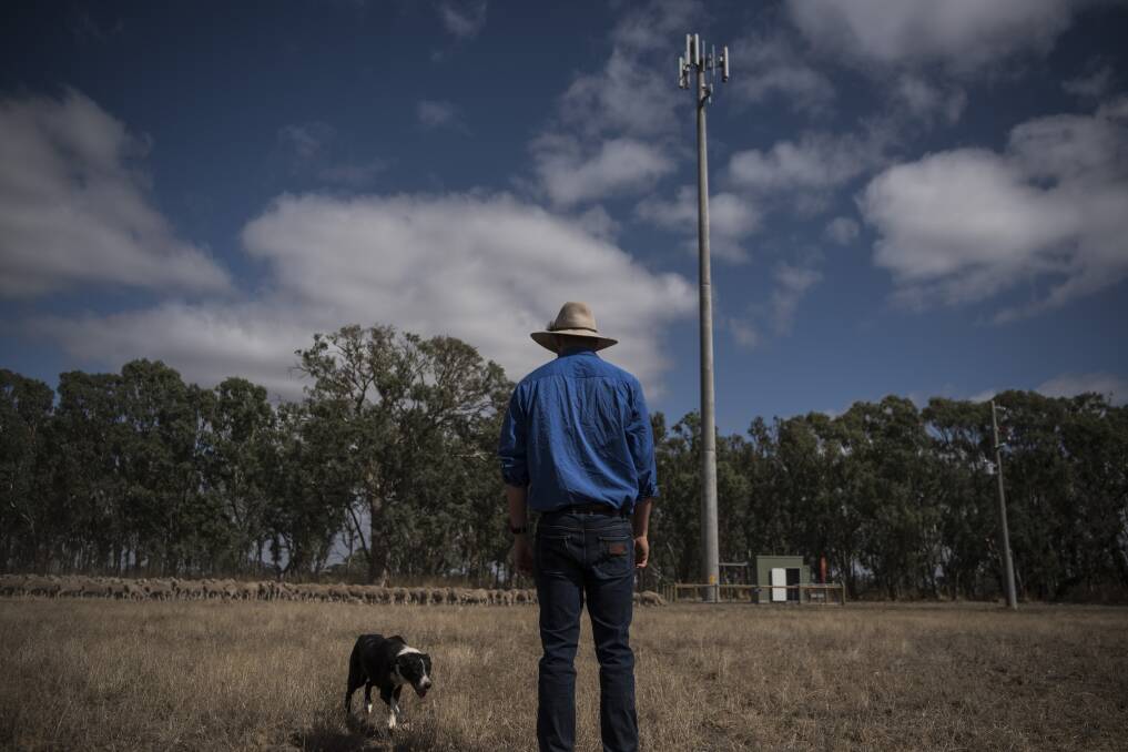 North west and western Victoria are lagging behind the rest of the state and the nation in digital inclusion, a new report has found. Photo: Josh Robenstone