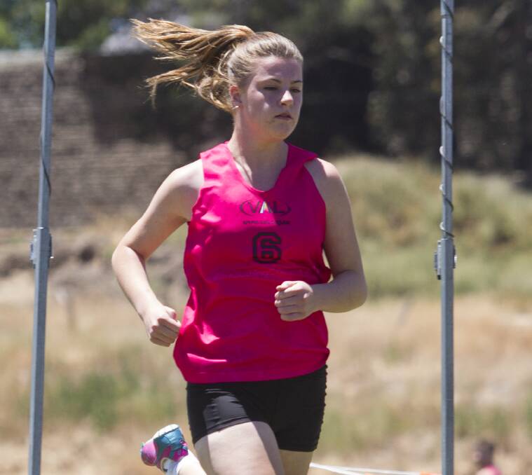 Jacquie Scott finished second in the 100-metre Women s Gift last year.