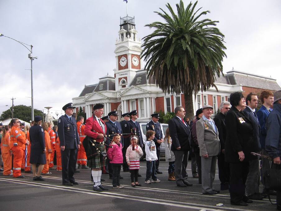 The late Norman Gow takes part in the Anzac Day march in Ararat in 2009 wearing the missing World War I medals.