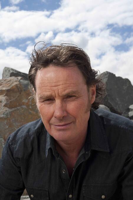 Singer and songwriter Neil Murray will attend next week’s meeting.