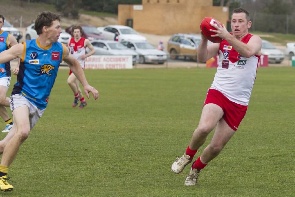Ararat’s Aaron Searle played a strong game against Nhill at Alexandra Oval
on Saturday. Searle kicked four of the Rats’ 23 goals in their 125 point demolition of the Tigers. Picture: PETER PICKERING