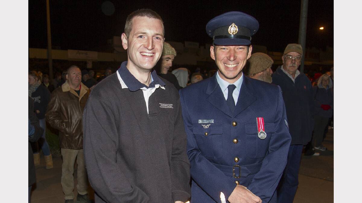 The brisk morning was no problem for Jonathan Jende and serving RAAF member Robert Spiller.
