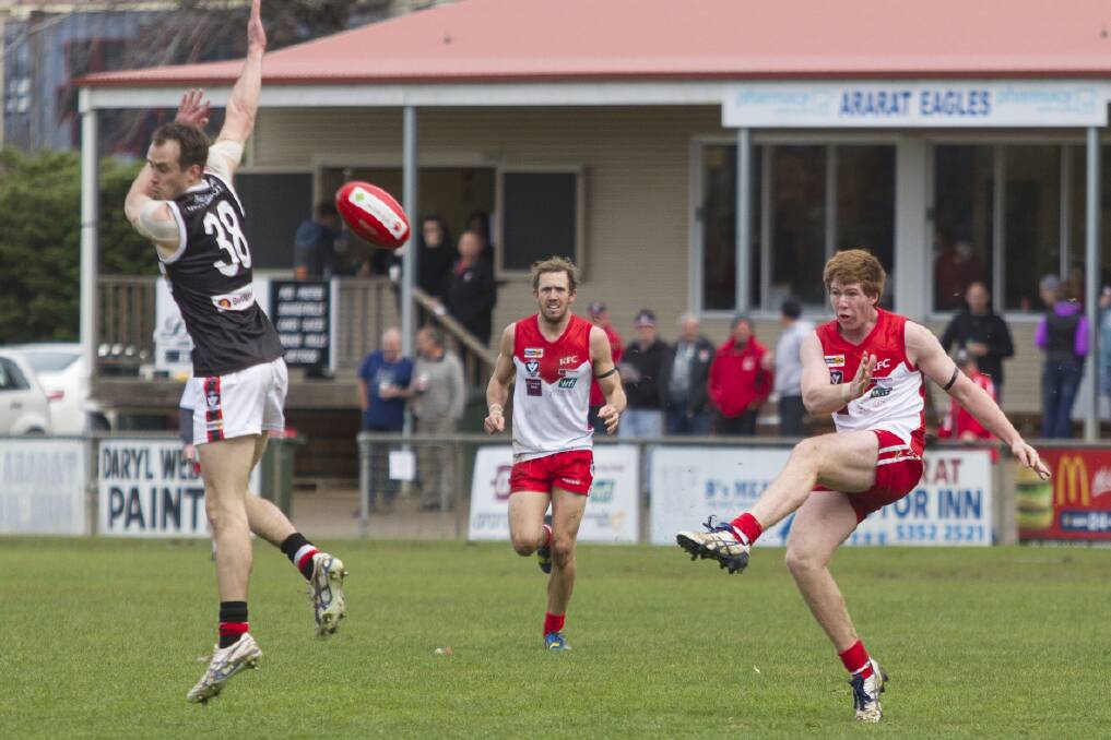 Matt North in action during the Rats’ loss to the Horsham Saints. Picture: PETER PICKERING