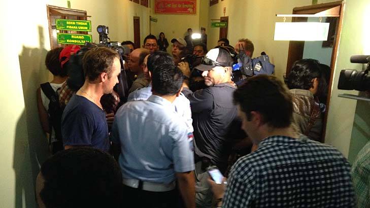 The media scrum at the Bali prosecutor's office waiting for a glimpse of Schapelle Corby. Photo: Michael Bachelard