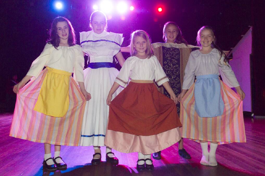 Ellie, Ashlyn, Emma, Olivia and Rachel are just some of the children involved in Ararat Musical Comedy Society s production of Beauty and the Beast.