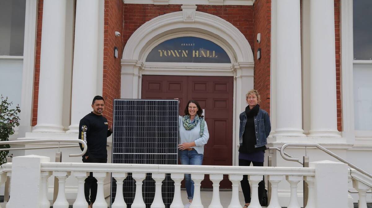 SOLAR: Specialized Solar Solutions' Anthony Igmen , Ararat Rural City Council mayor Jo Armstrong, and More Australian Solar Homes project lead Jo Kaptein. Picture: CONTRIBUTED