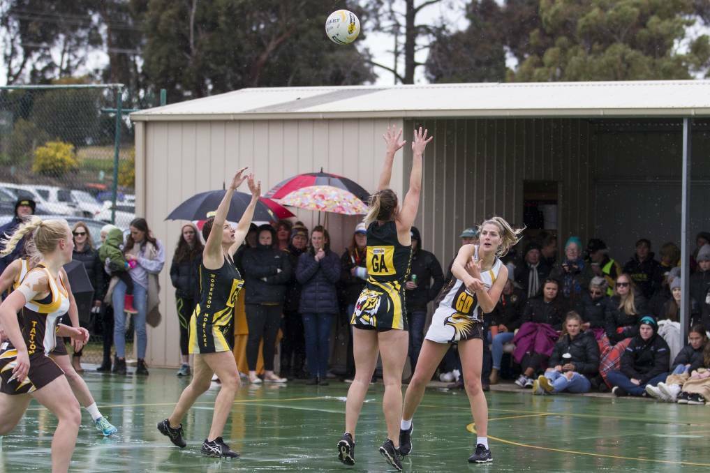 CLOSE CONTENT: Zoe Astbury passes the ball forward in the 2018 grand final where Tatyoon would fall seven points short. Picture: FILE