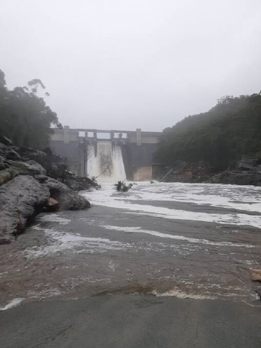Warragamba Dam, Sydney's main drinking water supply, spills into the Hawkesbury-Nepean catchment on March 2, 2022. Picture: NSW SES