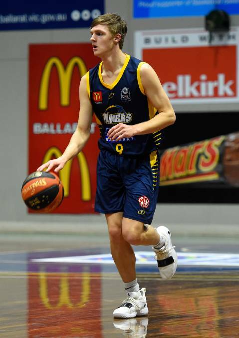 ON FIRE: Zach Dunmore scores 31 points in the Ballarat Miners win.