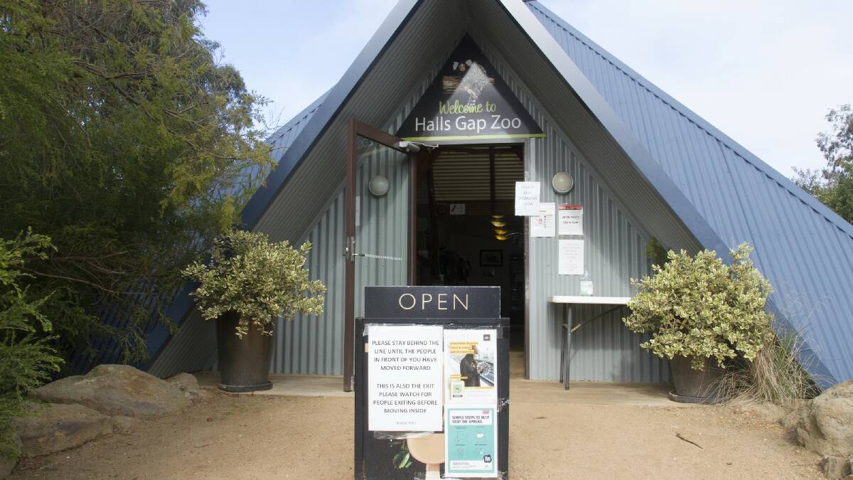Halls Gap Zoo closed under stage three restrictions | Video
