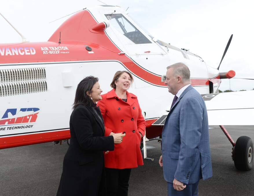 IN THE WIND: Labor's Regional Development spokesman Anthony Albanese meets mayor Samantha McIntosh and Ballarat MP Catherine King. Picture: Kate Healy