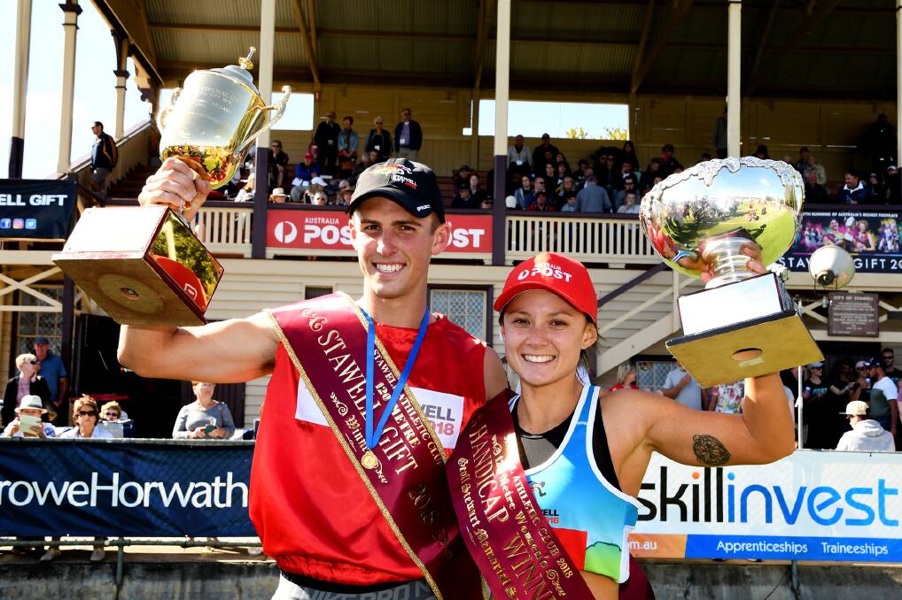 2018 Stawell Gift champions Jacob Despard and EJ Forsyth. Picture: SAMANTHA CAMARRI