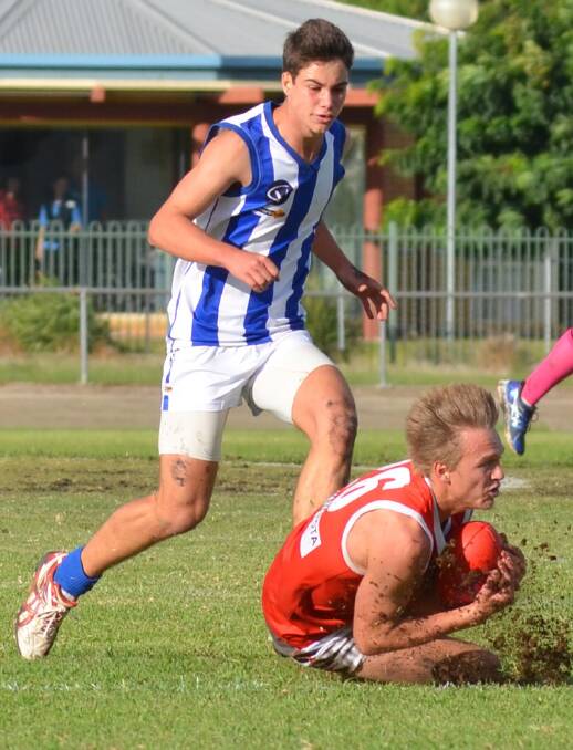 Current Giants coach Coleman Schache playing for Hopetoun in 2014. 