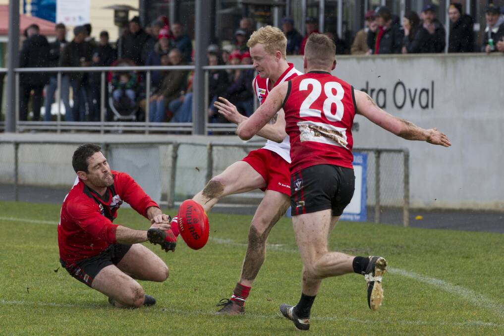 Ararat's Riley Taylor kicks clear against the Stawell Warriors. The two sides will kick start the 2021 season. Picture: PETER PICKERING
