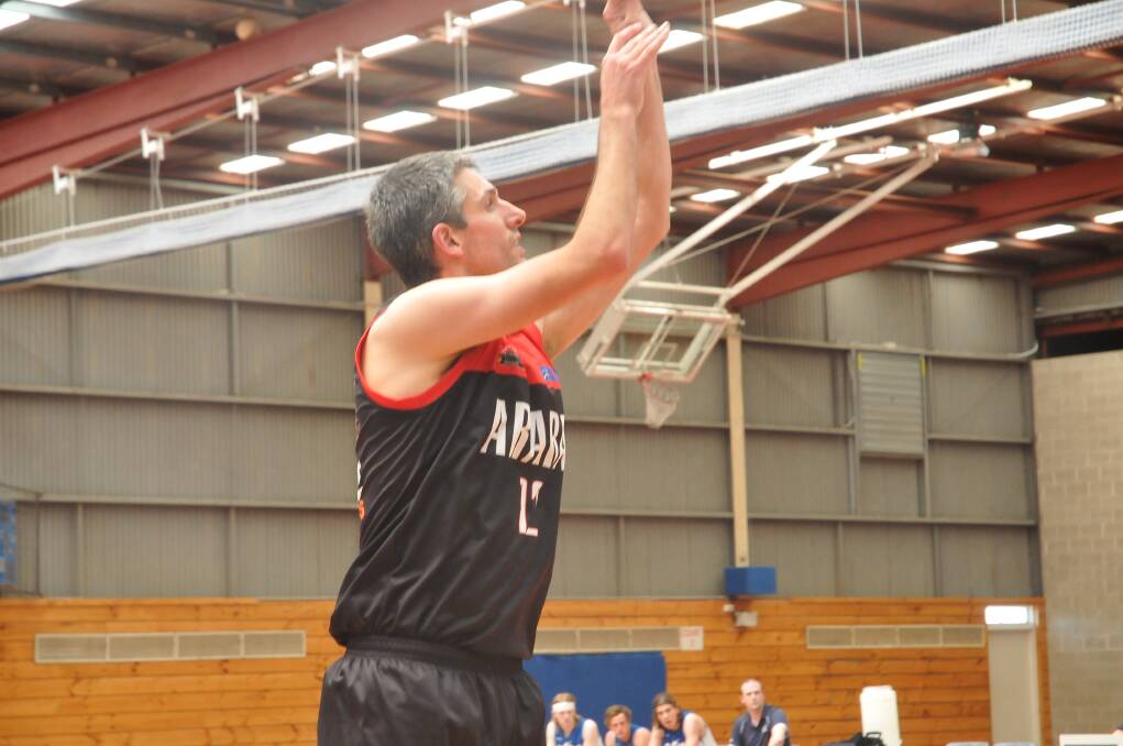 Jason Cameron puts one up. Picture: CASSANDRA LANGLEY