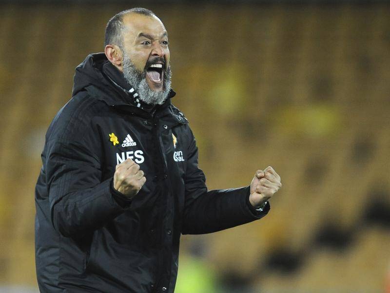 Manager Nuno Espirito Santo has signed a new three-year deal with EPL club Wolves.