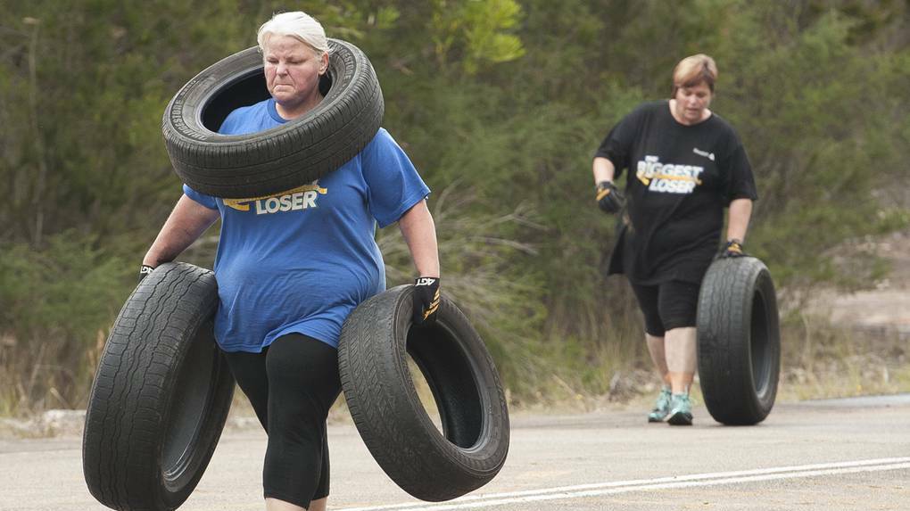 Katrina Pianta powers through the tyre challenge.